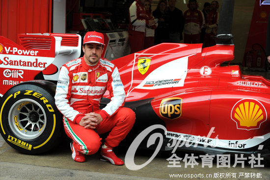 ���壺2013��F1��ǰ���Գ� ��¡��Я�³�����