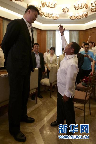 体育新闻榜:菲律宾副总统接见姚明 奥沙利文世