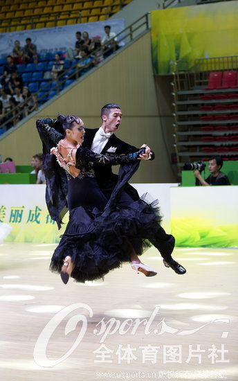 �E�����R��