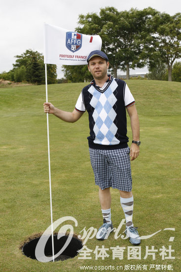 ������ ��ʽ�߶���Э����ϯRomuald Pretot ( President AFFG association footgolf )