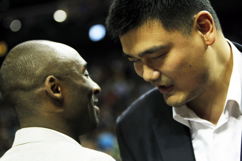 10��18�գ���ɼ�����˶���Ա�Ʊȣ�������Ҧ����̸�� ���գ����Ϻ����е�2013��NBA��ǰ�����Ϻ�վ�������У���ɼ�����˶���89��115���н�����ʿ�ӡ� �»�����߷�����