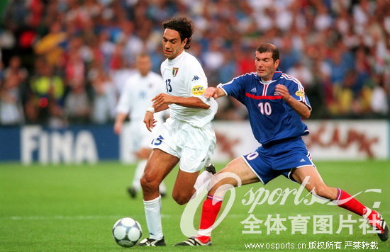 2000年欧洲杯决赛 特雷泽盖绝杀意大利 内斯塔