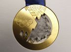 索契冬奥会奖牌奖牌采用极具俄罗斯民族风格的镂空设计，风格明丽、独具美感。[详细]