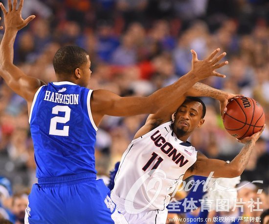 NCAA�ܾ���-�����Ҹ�60-54ʤ������ ���ʷ���Ĺ�(��ͼ)��8��