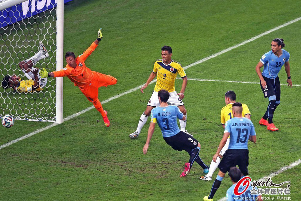 :哥伦比亚2-0胜乌拉圭 罗德里格斯荣登射手榜首