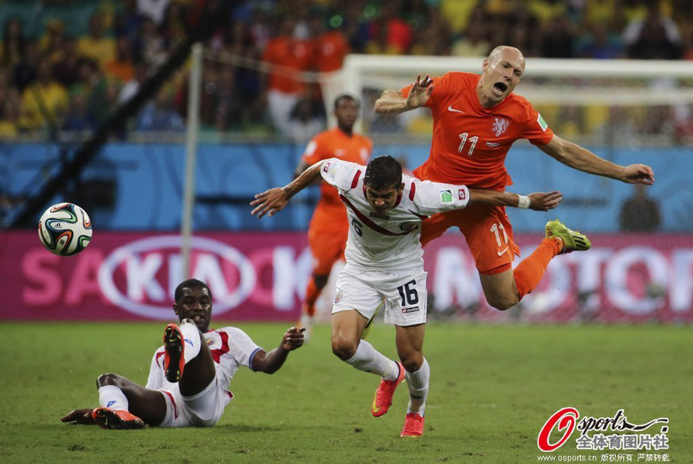 高清:荷兰4-3点杀哥斯达黎加 斯内德两中柱替补