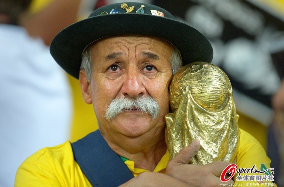 近年世界杯赛场惨遭德国队虐哭的别队球迷-
