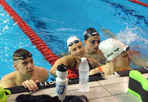 青奥游泳馆今日开放 多国运动员首次试水