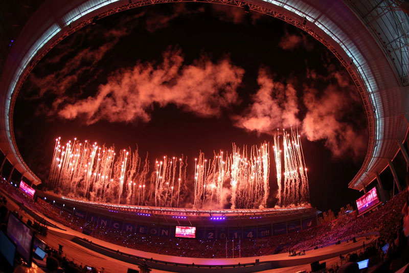 2014年仁川亚运会：开幕式进行盛大烟火倒计时