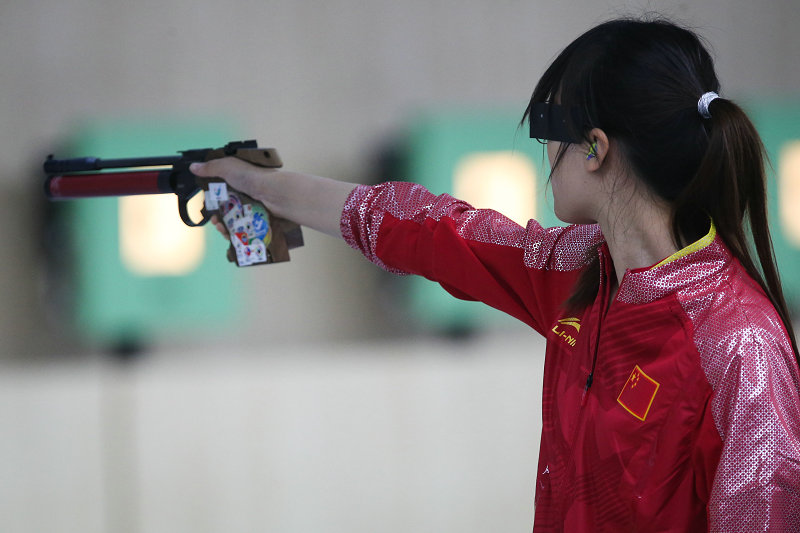 中国队选手周庆媛在比赛中。新华社记者张帆摄 