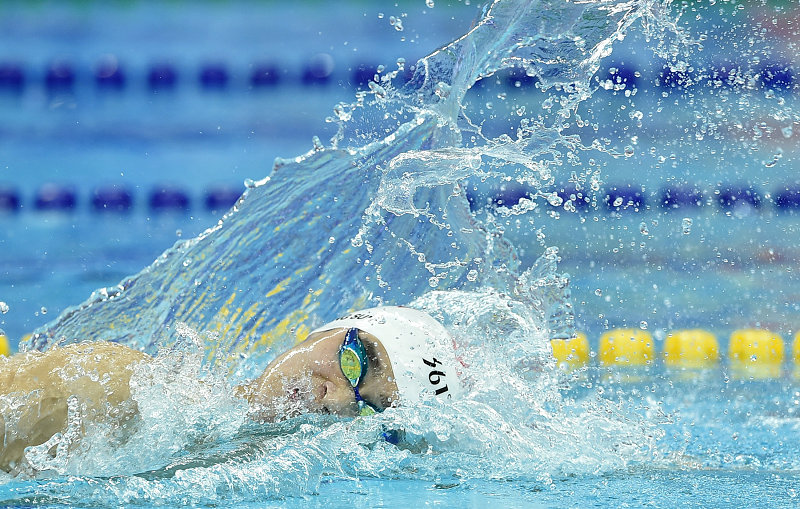 高清:孙杨获得200米自由泳小组赛第一名