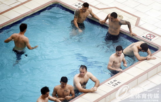 澳大利亞隊泳池恢復訓練