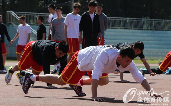 高清:中国男篮进行高原训练 正式进入亚锦赛时