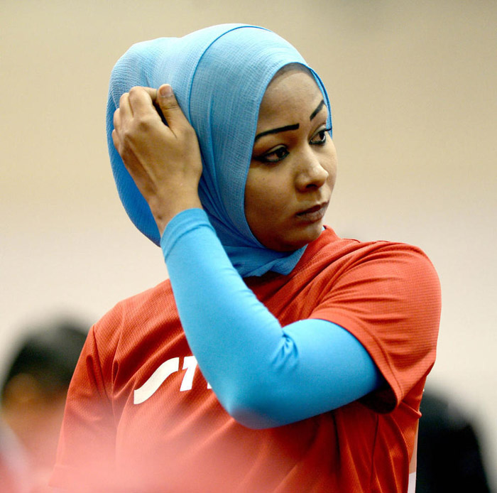伊斯蘭國家女選手戴頭紗比賽 成靚麗風景線