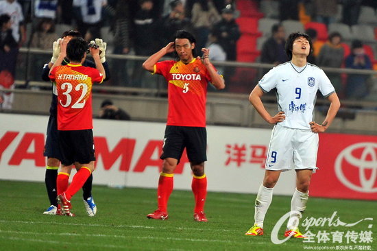 2012年4月3日，2012年亚冠联赛，天津泰达0-3负名古屋虎鲸。