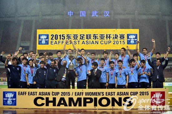 组图：2015东亚杯 韩国队夺冠中国队获亚军