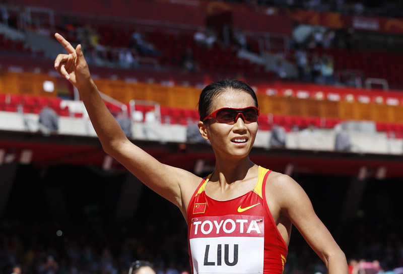 中國選手劉虹在比賽后慶祝。新華社記者王麗莉攝