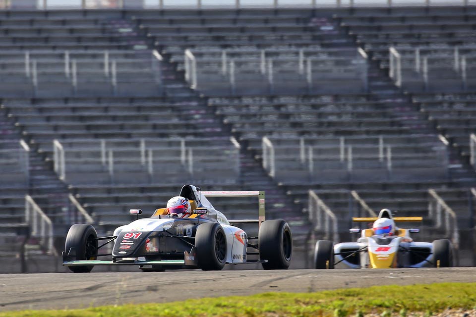 2015FIA F4中國錦標賽上海站排位賽：胡裡歐首奪杆位