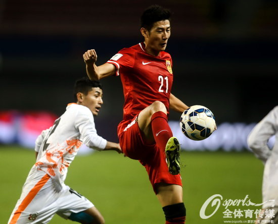 组图:2018世界杯预选赛 中国男足主场12-0横扫