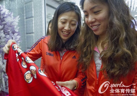 组图:世界女排大奖赛香港站今晚打响 中国女排