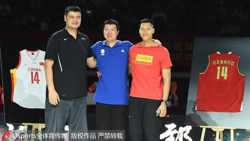 组图：王治郅正式从中国男篮国家队退役