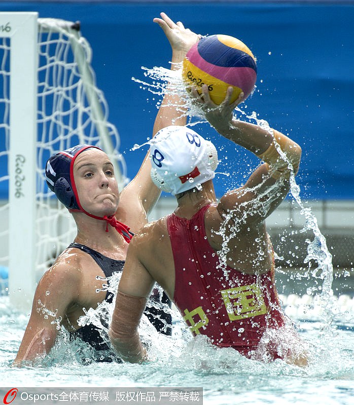 巴西當地時間8月11日中午，在2016年裡約奧運會女子水球預賽中，中國4：12負於美國。