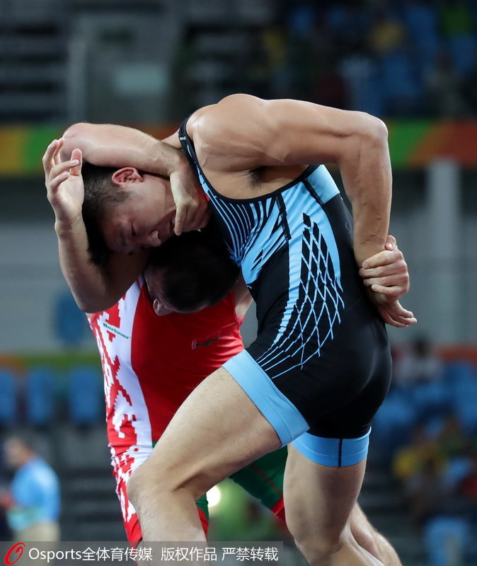 巴西當地時間8月15日下午，在2016年裡約奧運會男子古典式摔跤85公斤中，中國選手彭飛無緣八強。俄羅斯選手查克維塔澤奪金。