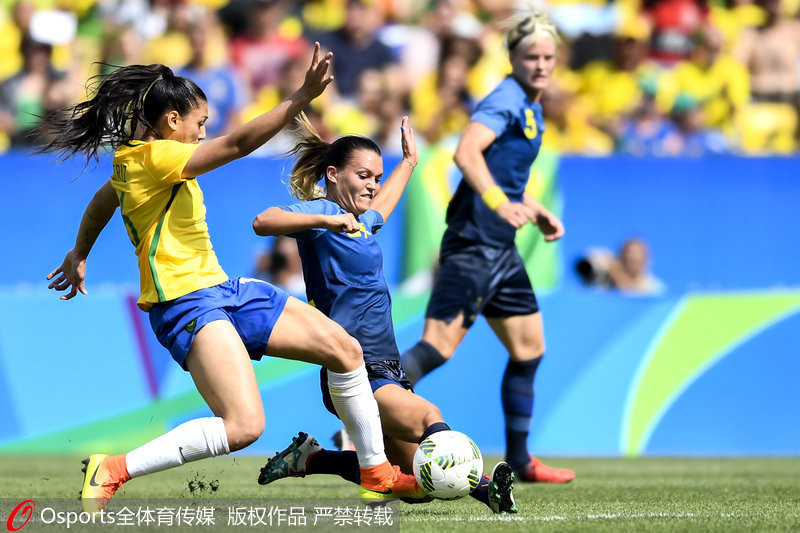 巴西當地時間8月16日下午，在2016年裡約奧運會女足半決賽中，雙方在90分鐘及加時賽內互交白卷。點球大戰中，瑞典隊以4比3戰勝巴西隊，晉級決賽。
