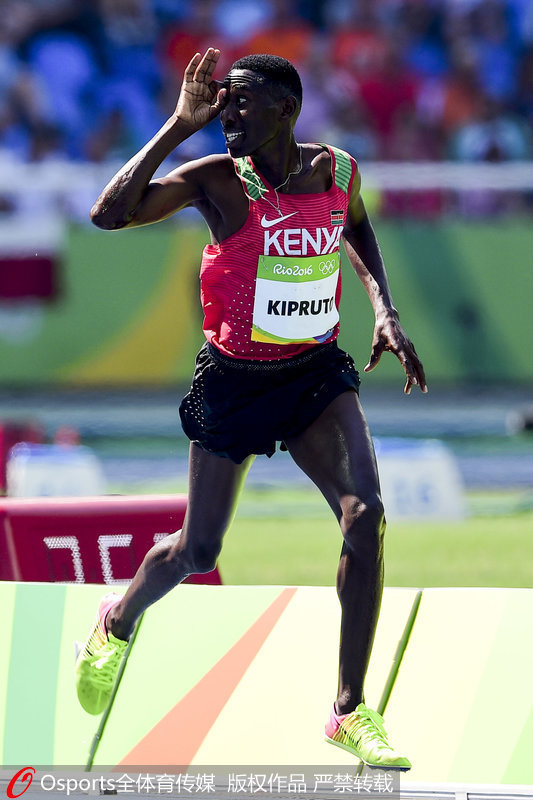 巴西當地時間8月17日中午，在2016年裡約奧運會男子3000米障礙賽決賽中，肯尼亞選手基普魯托奪冠。