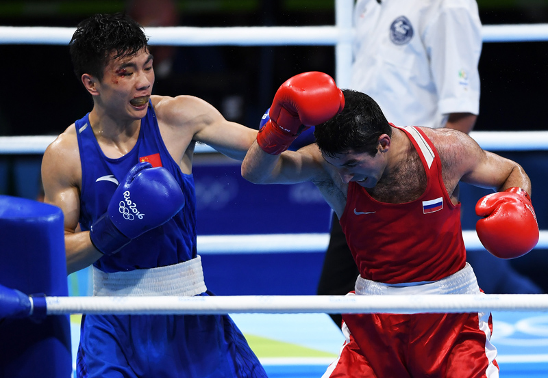 高清:奥运拳击男子52公斤级 中国选手胡建关获铜牌
