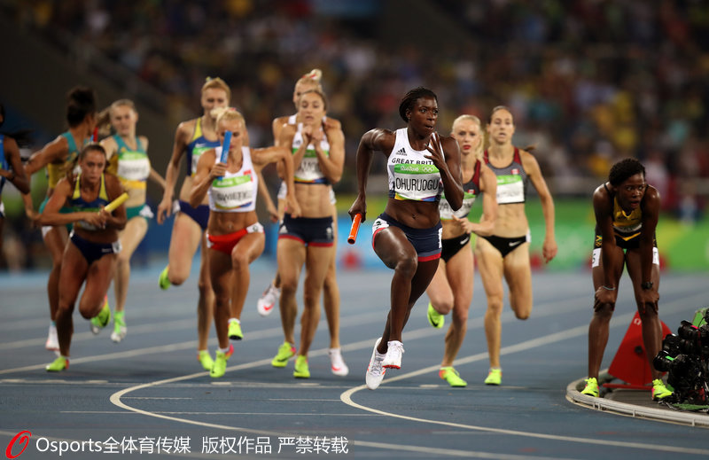巴西当地时间8月20日晚上，在2016年里约奥运会田径女子4x400米接力决赛中，美国摘金。