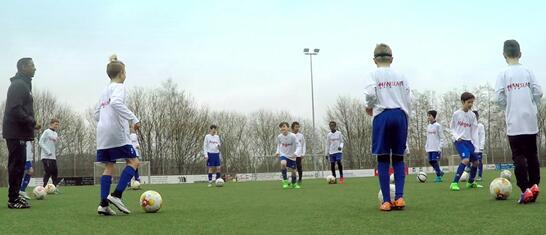 中国校园引入德国国家级青少年足球教学体系