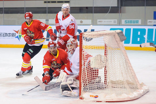KHL-昆侖鴻星主場4-2逆轉斯巴達克 豪取三連勝