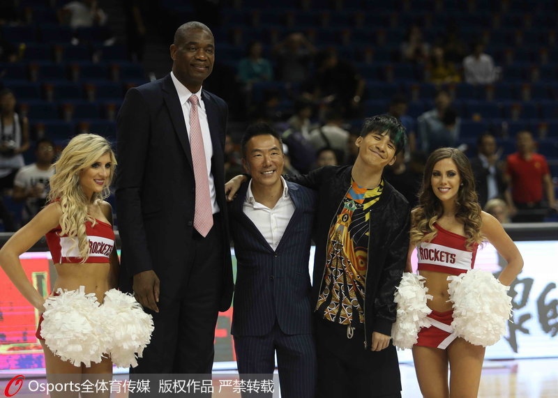 NBA中國賽場上比賽精彩，場下更是星光熠熠。