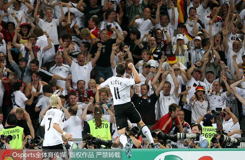 2008年歐洲杯，德國3-2逆轉土耳其，克洛澤慶祝進球
