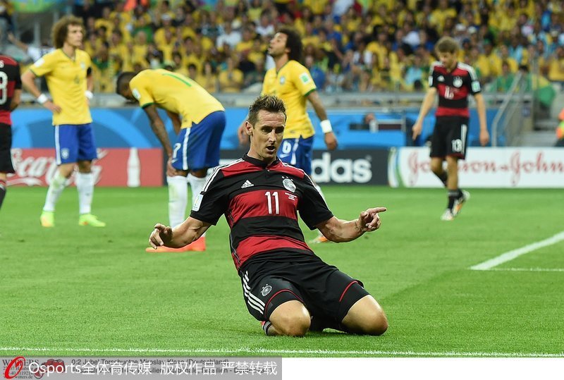 2014年世界杯半決賽，德國7-1大勝巴西隊，克洛澤打入歷史性一球