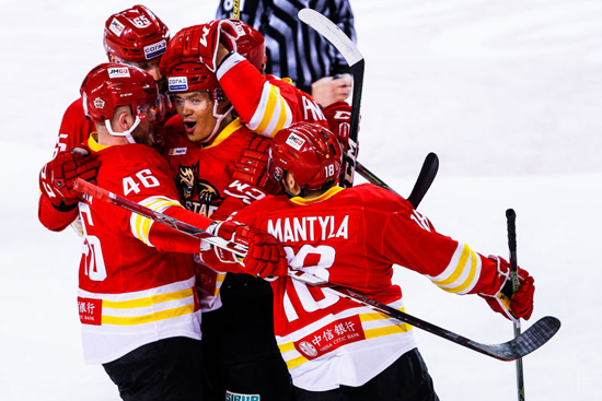 北京昆仑鸿星征战KHL 点燃中国冰球热情