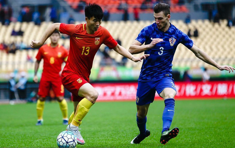 组图;中国男足5-4击败克罗地亚 夺中国杯季军