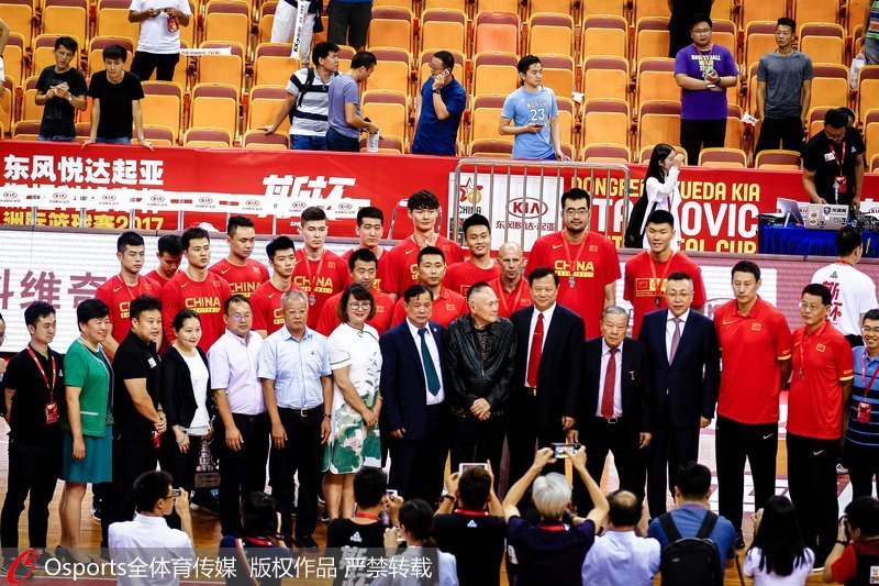 中國男籃紅隊獲得季軍