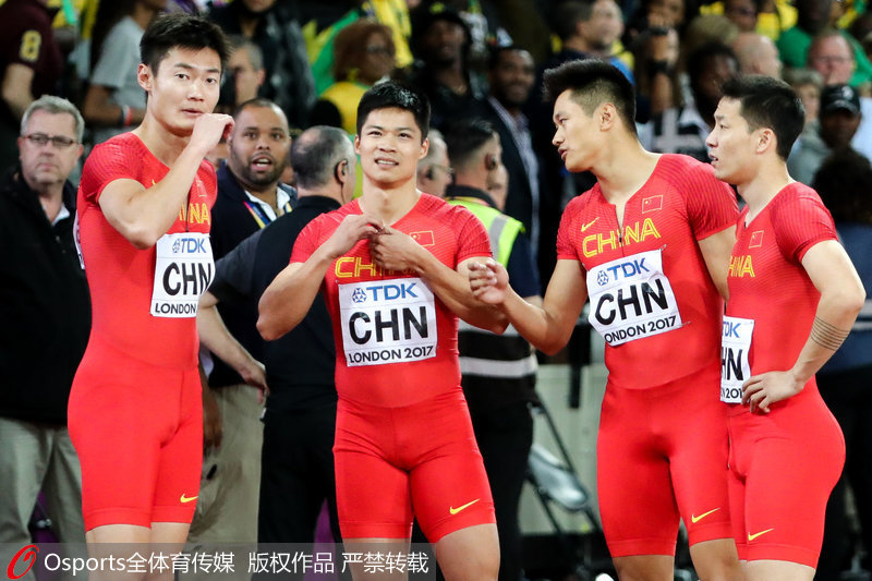 高清:男子4x100米接力决赛 中国队被英国队