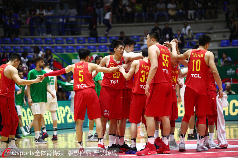 中國隊慶祝勝利