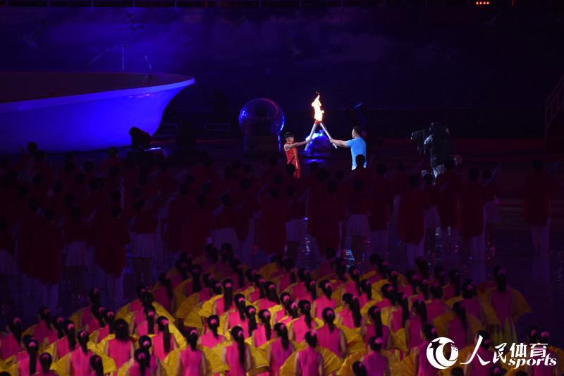 高清：第十三屆全運會開幕式舉行 火炬點燃【9】