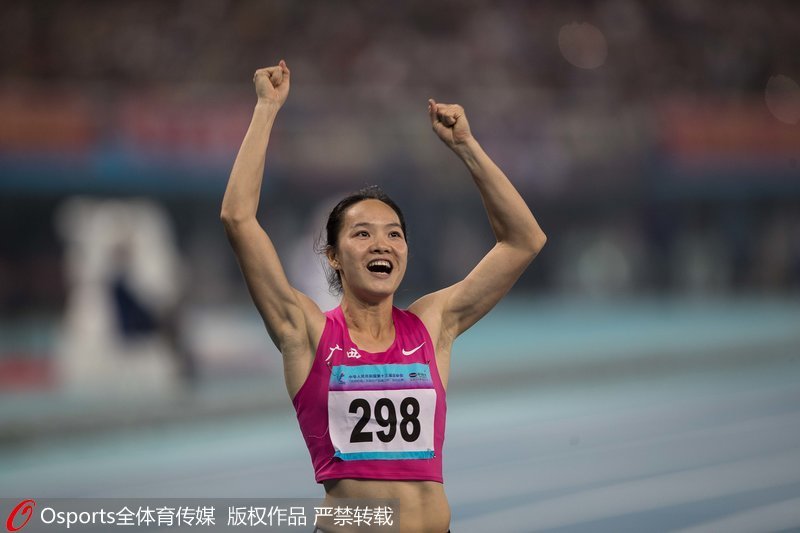 组图:全运会女子100米决赛 广西队韦永丽夺冠