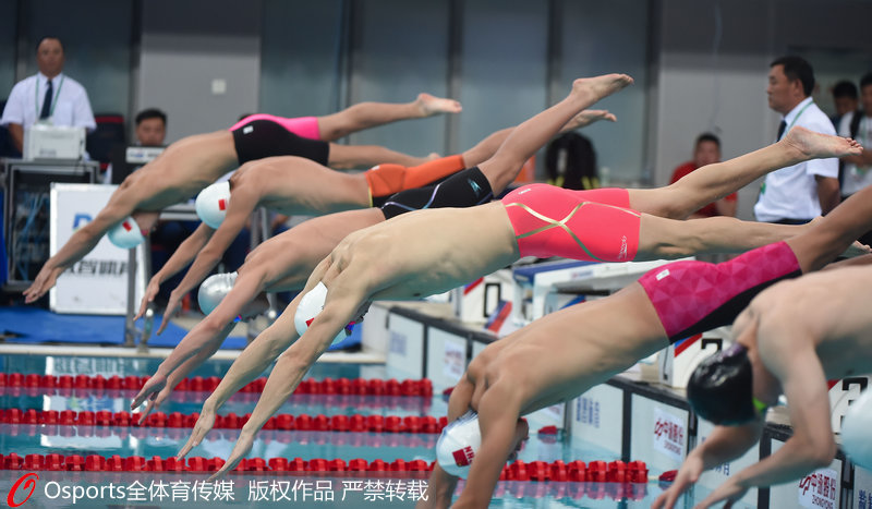 組圖：全運會男子800米自由泳決賽 孫楊強勢奪冠【4】