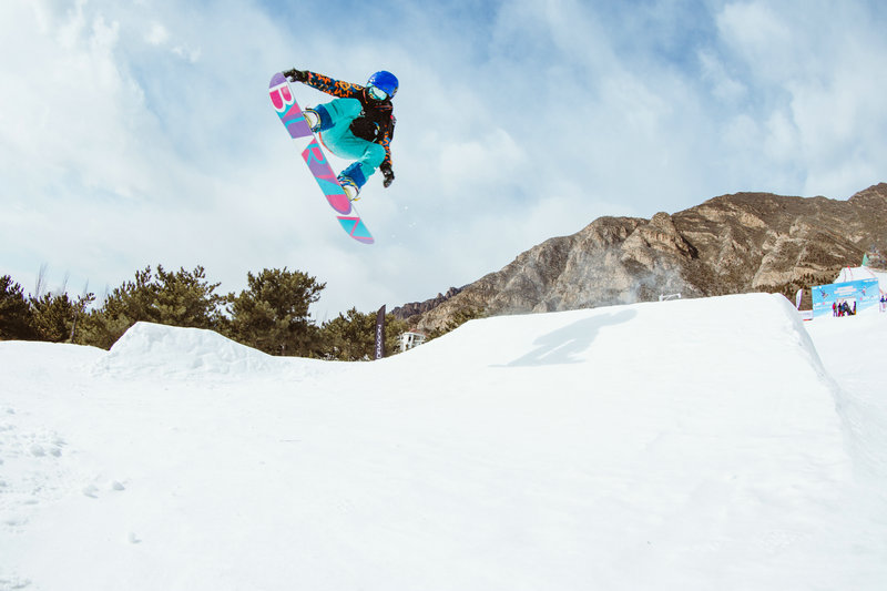 燃情冰雪 助力冬奧 青少年自由式滑雪挑戰賽在京舉行【3】