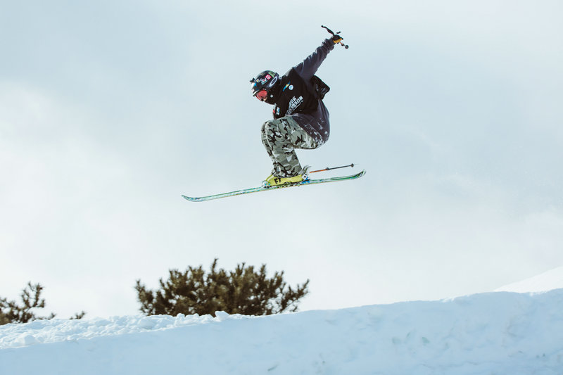 燃情冰雪 助力冬奧 青少年自由式滑雪挑戰賽在京舉行【6】