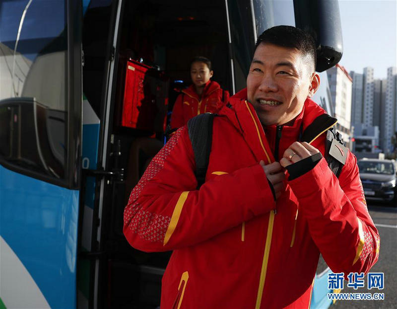 2月6日，中國花樣滑冰運動員張昊抵達運動員村。當日，中國代表團部分成員抵達平昌。2018年平昌冬奧會將於2月9日開幕。 新華社記者韓岩攝
