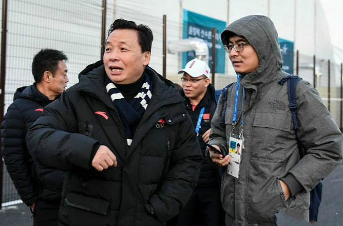 冬奥会中国代表团陆续抵达平昌