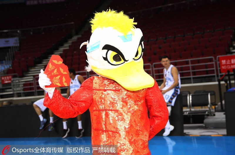 北京首鋼隊吉祥物霹靂鴨拍攝花絮