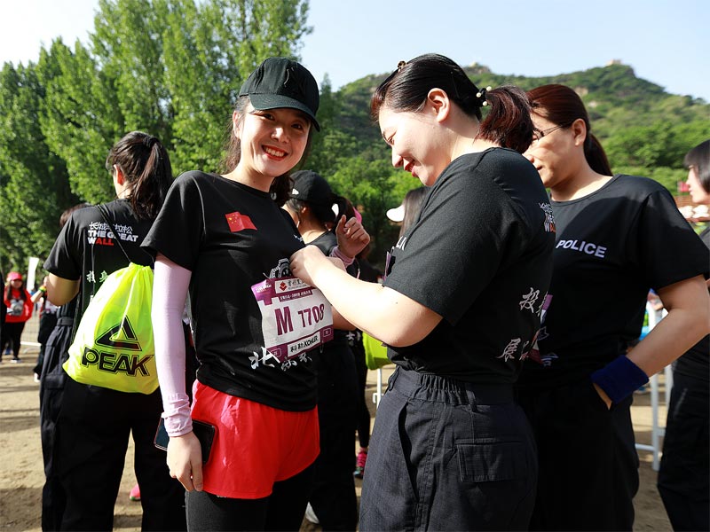 高清：一大波警花團戰馬拉鬆 母親節參賽更顯愛意【3】